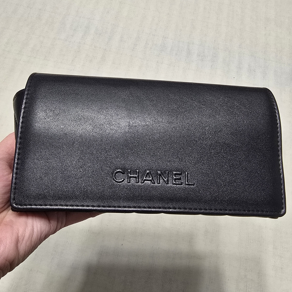 Chanel Sunglasses Case Black Quilted - Picture 6 of 9